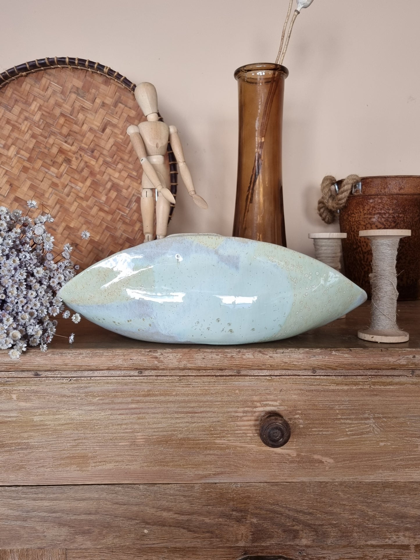 Huche de table nuance vert bleuté