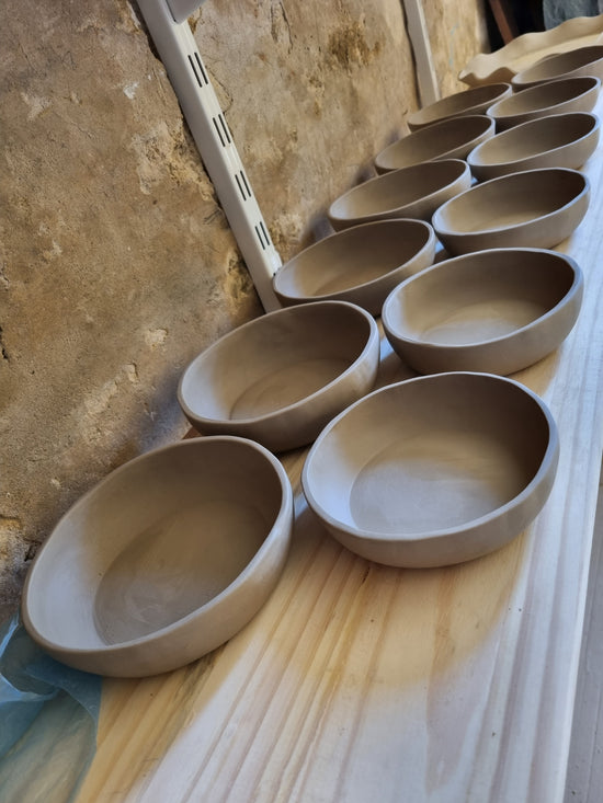 Poppy Pottery céramiste, potière des arts de la table et objet décoratif. assiettes.