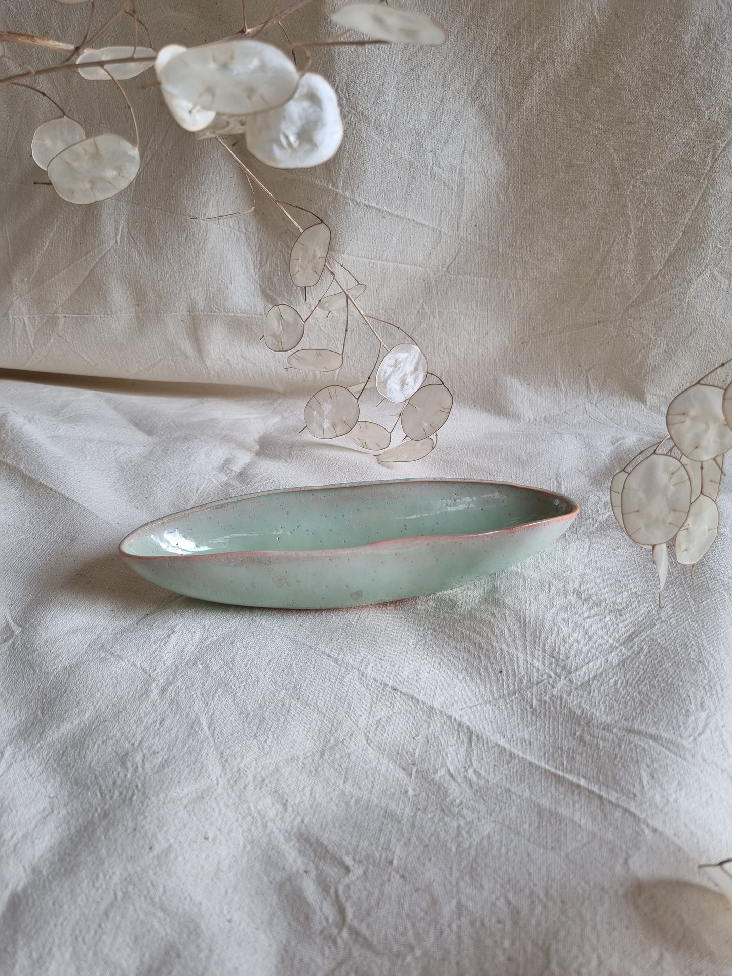 Coupelle engobe de porcelaine.